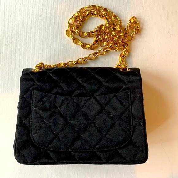CHANEL 🖤RARE Vintage “1” Series Real Gold Bijoux Chain Black Satin Quilted Bag - Picture 5 of 16